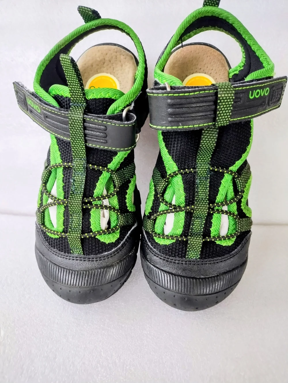 UOVO Kids Summer Water Sandals in black and green, Size 12 (30)
